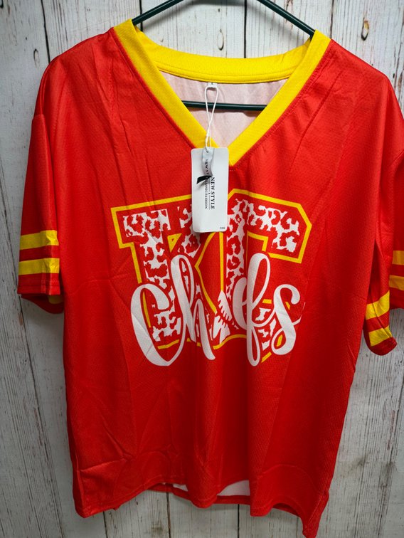 Women’s L Kansas City Cheif jersey/shirt