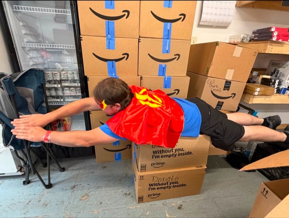 Mizuno Superhero costume (mask, cape, snap bracelet)