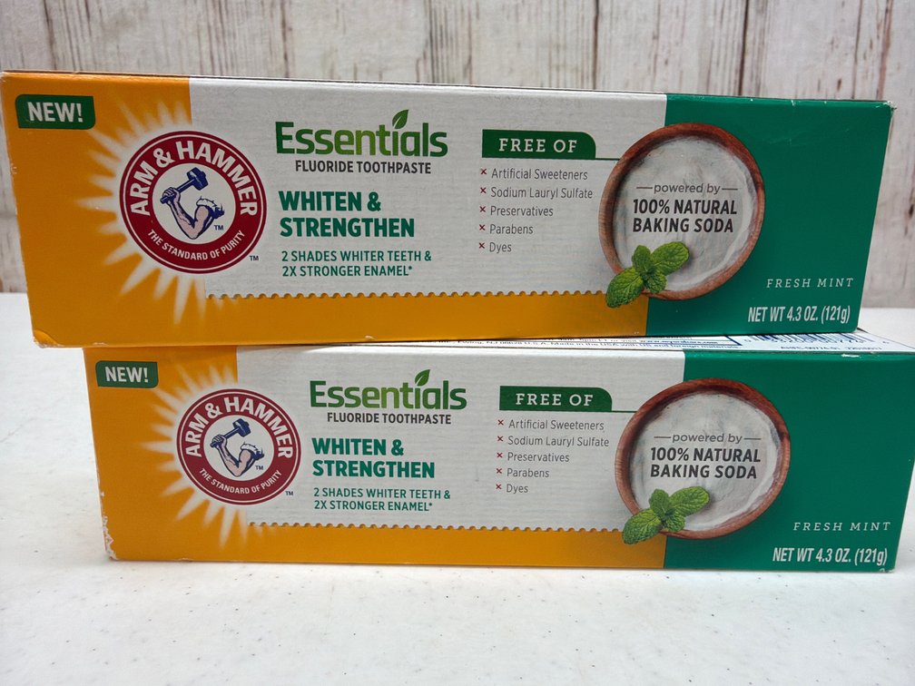 (2) Arm & Hammer whiten and strengthen toothpaste