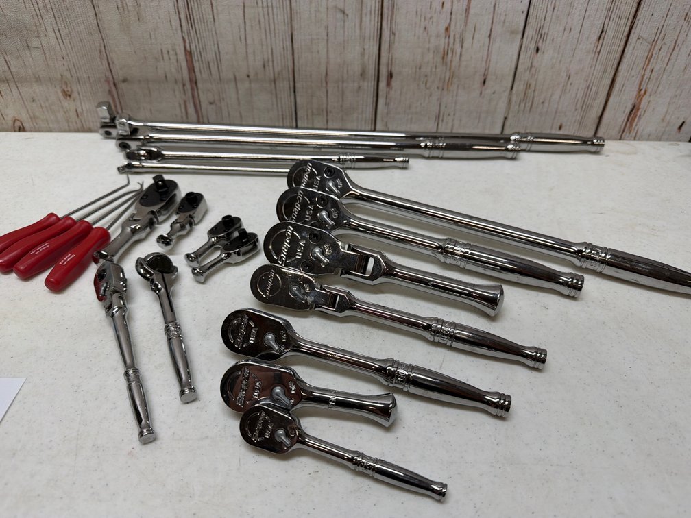 Snap-On driver/ breaker lot with 4 hook tools