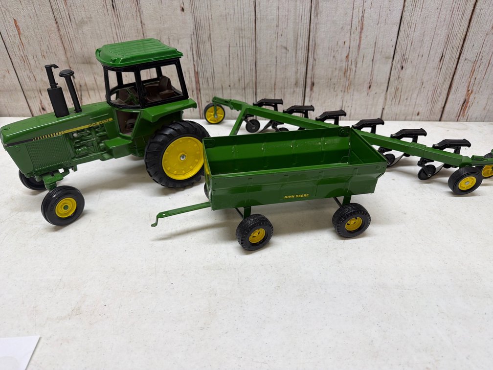 ERTL John Deere tractor with plow and wagon