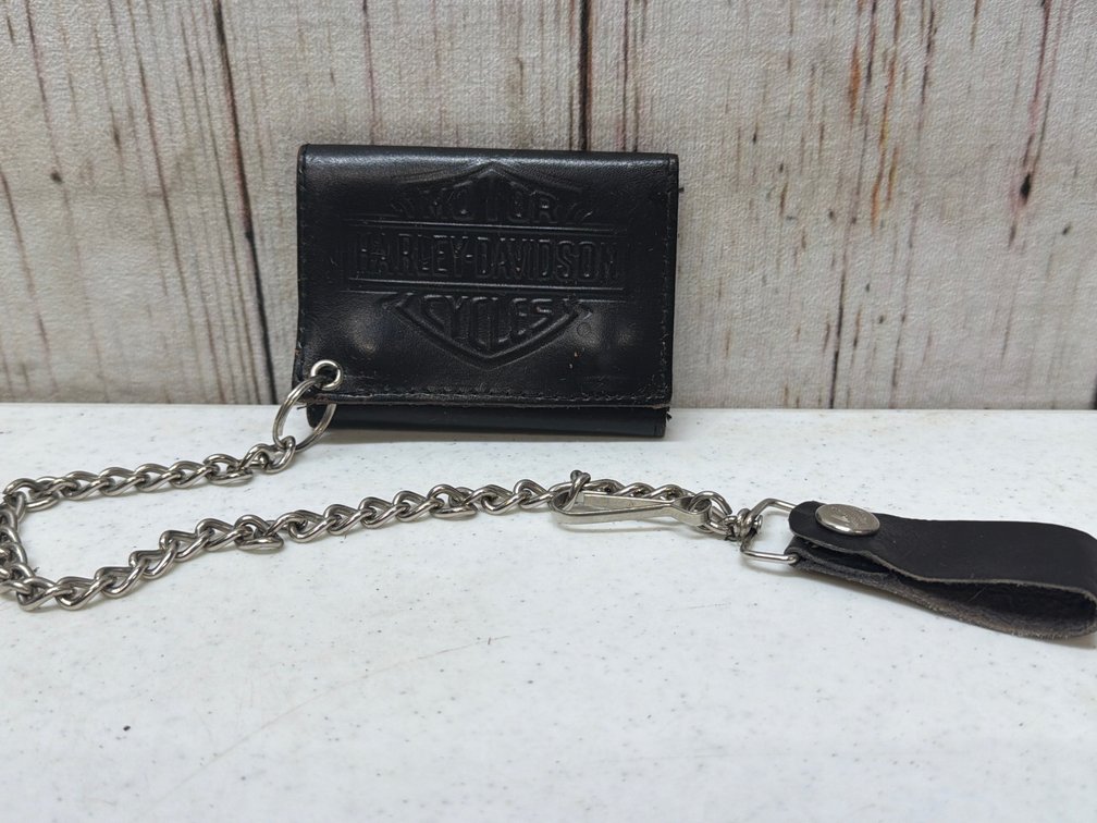 Harley Davidson leather tri wallet with chain