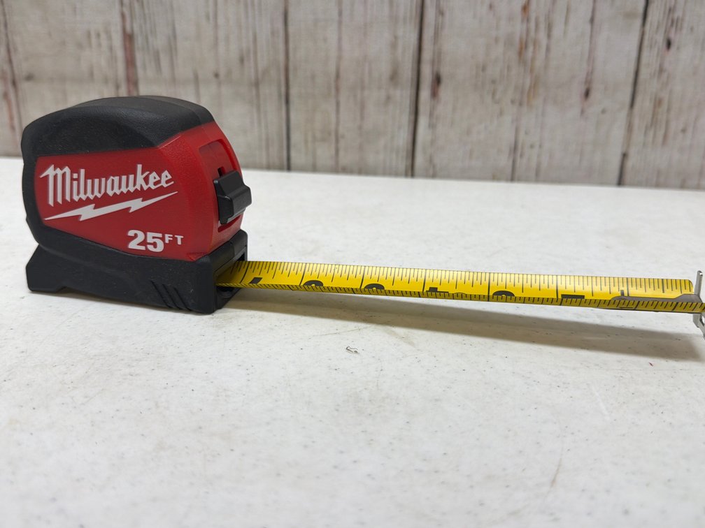 Milwaukee 25 foot tape measure