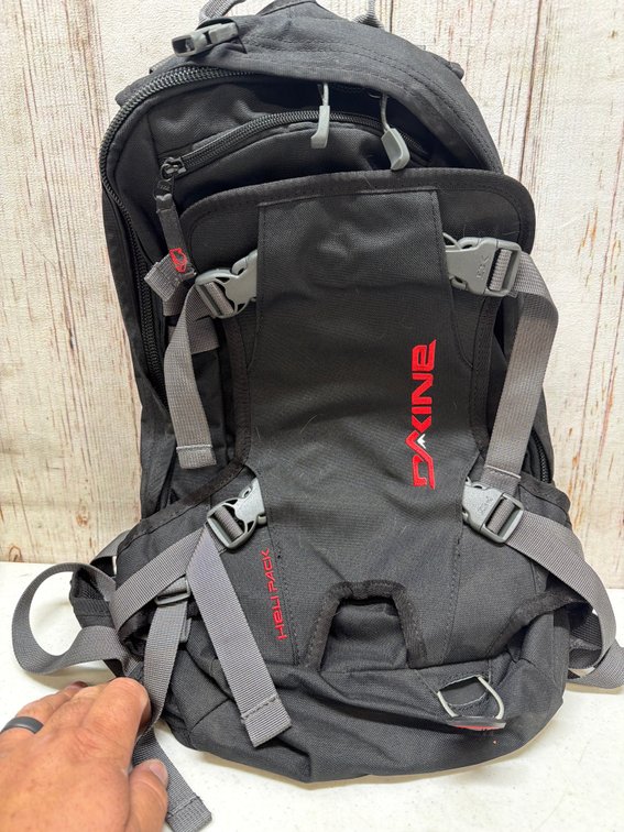 DaKine 11L HaliPack back pack