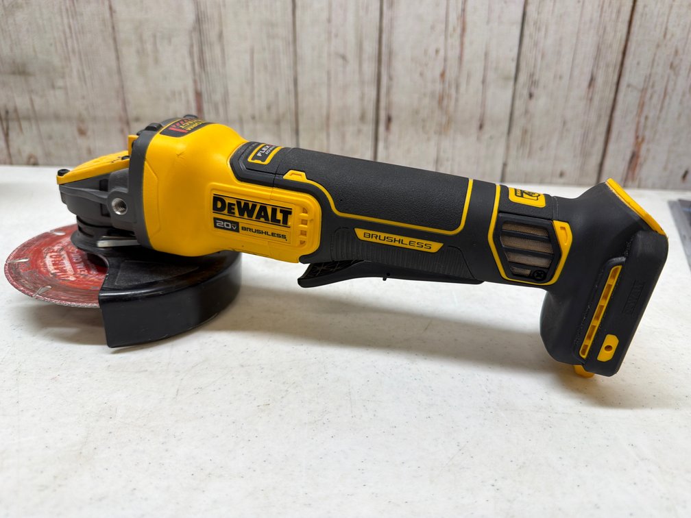 DeWalt 20 V brushless grinder tool only