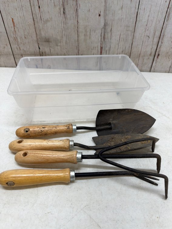 Garden/flowerbed tools