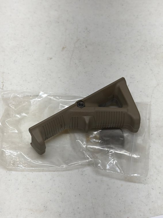 MagPul AFG 2 forward (tan)