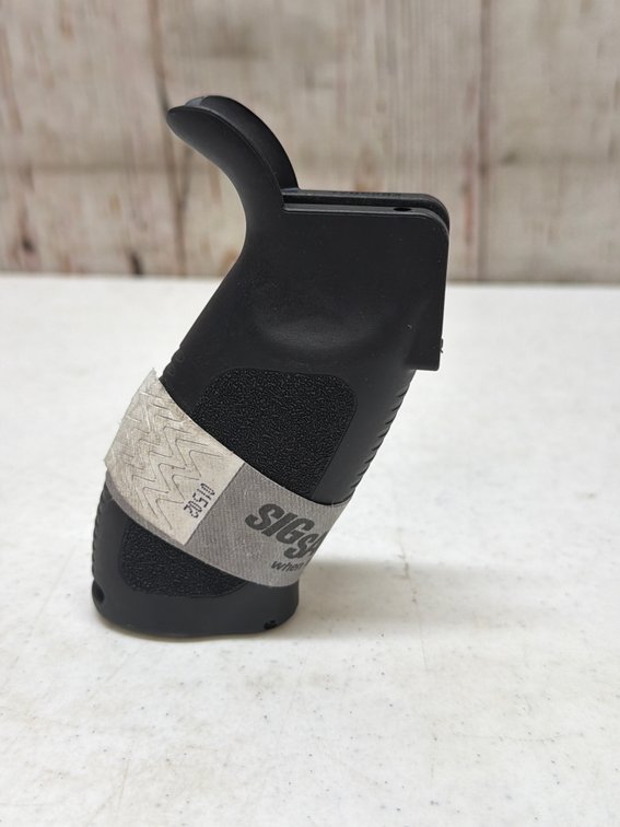 SIG grip