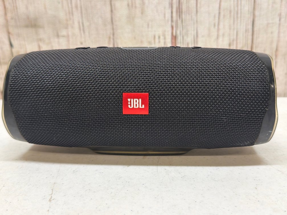 JBL Charge 4 bluetooth speaker. Missing standard CPort charger