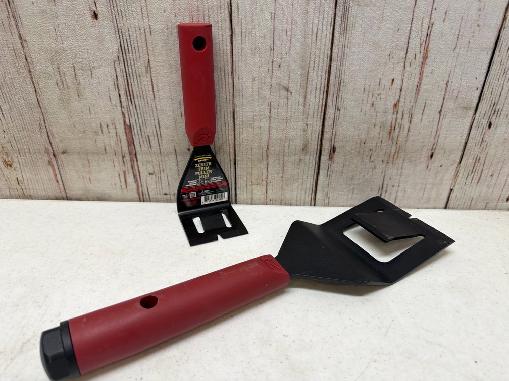 Zenith baseboard and trim puller