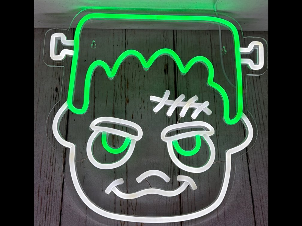 Retail $34 -12x14 led light up