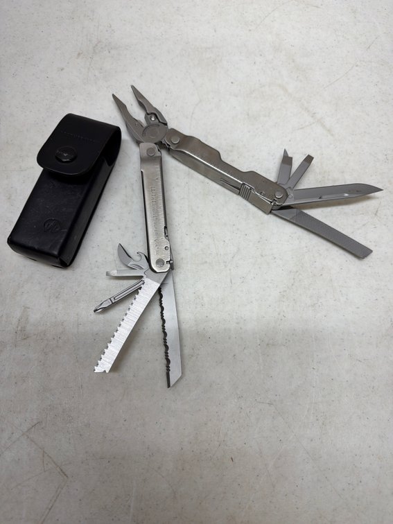 Leatherman multi tool