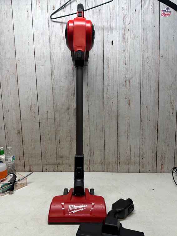 Milwaukee, compact vacuum