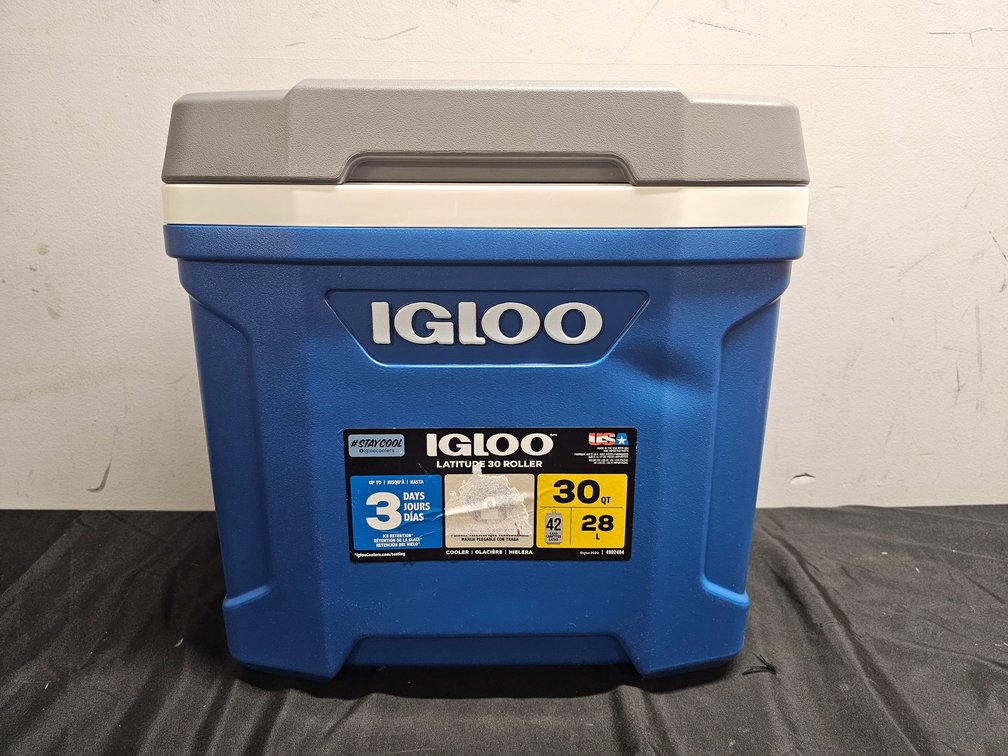 Igloo 30qt Latitude Roller