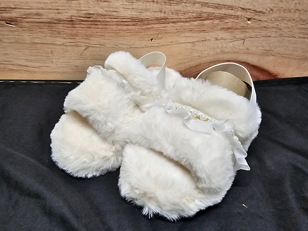 Girls 5-7 Slippers 