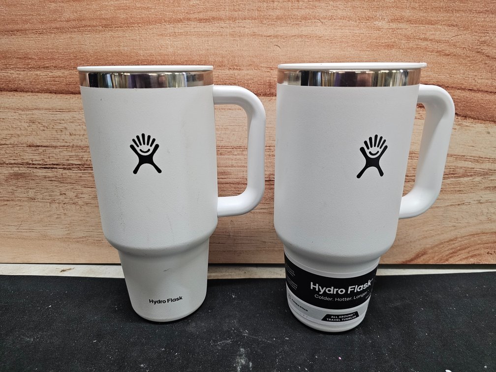 (2) Hydro Flask 32oz Tumbler