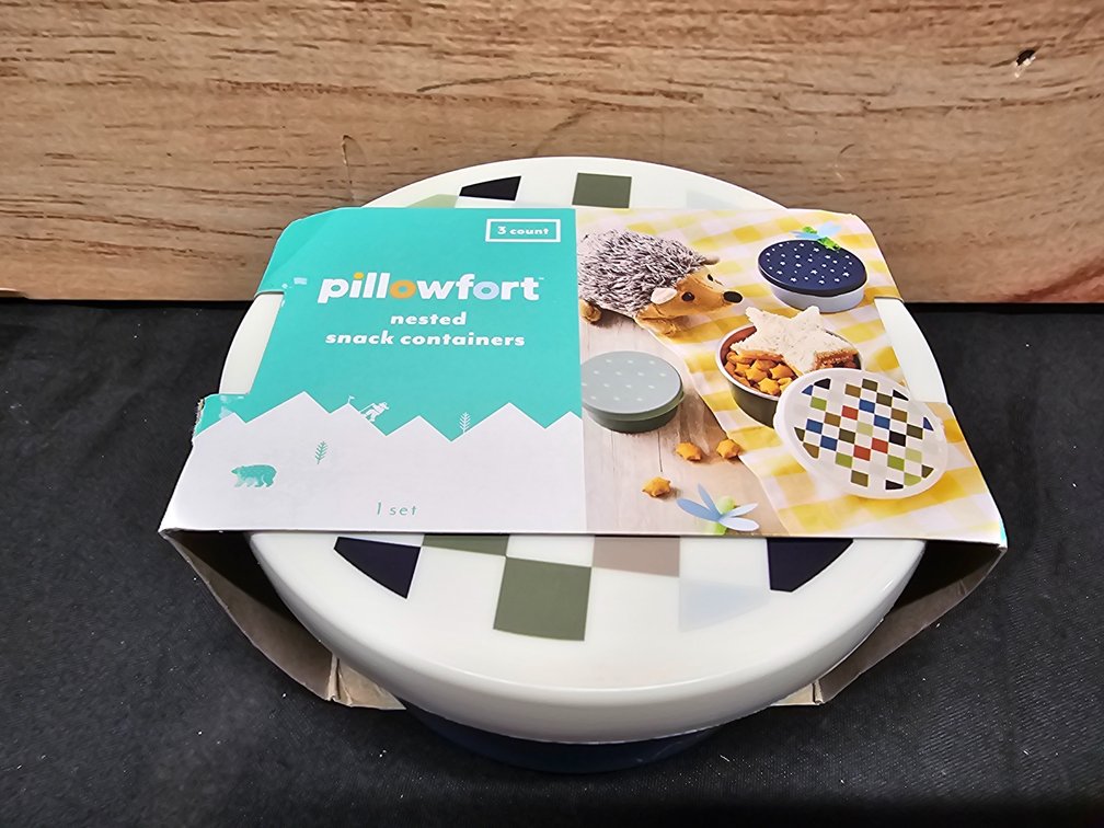 Pillowfort Nested Snack Container Set