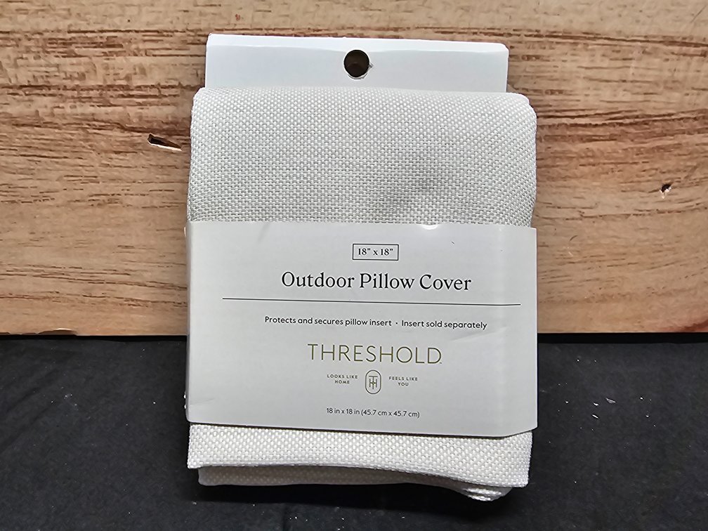 18in x18in Outdoor Pillow Cover