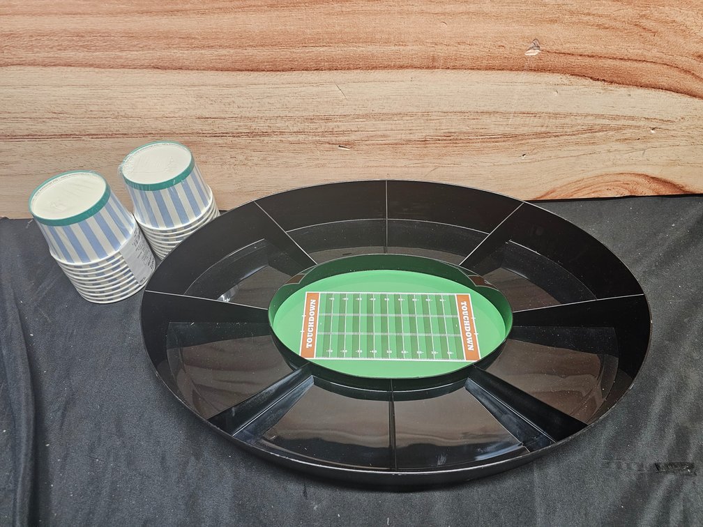 Plastic Snack Tray w/ 2 (10 count ) Treat Cup