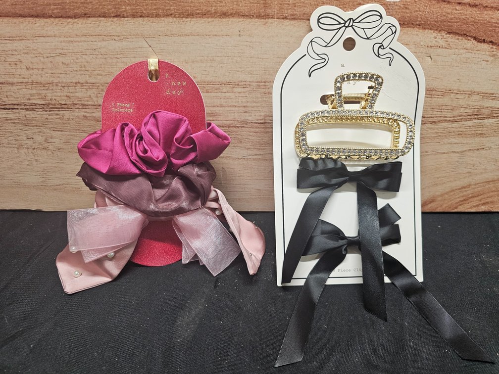 (3) Hair Twisters & (3) Hair Clips