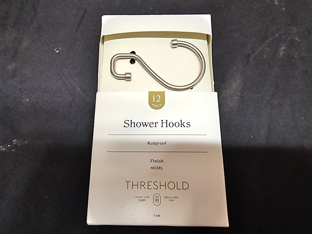 11 Shower Hooks