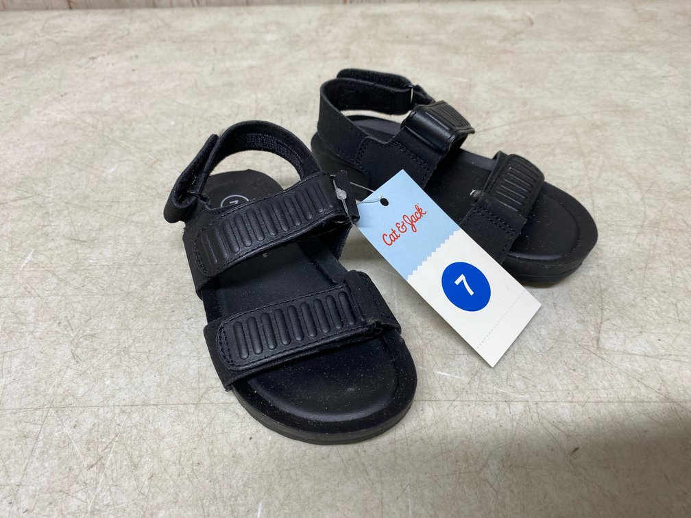 Childs Size 7 Sandals
