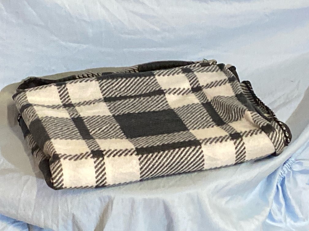 48”x60” Light Fleece Lap Blanket