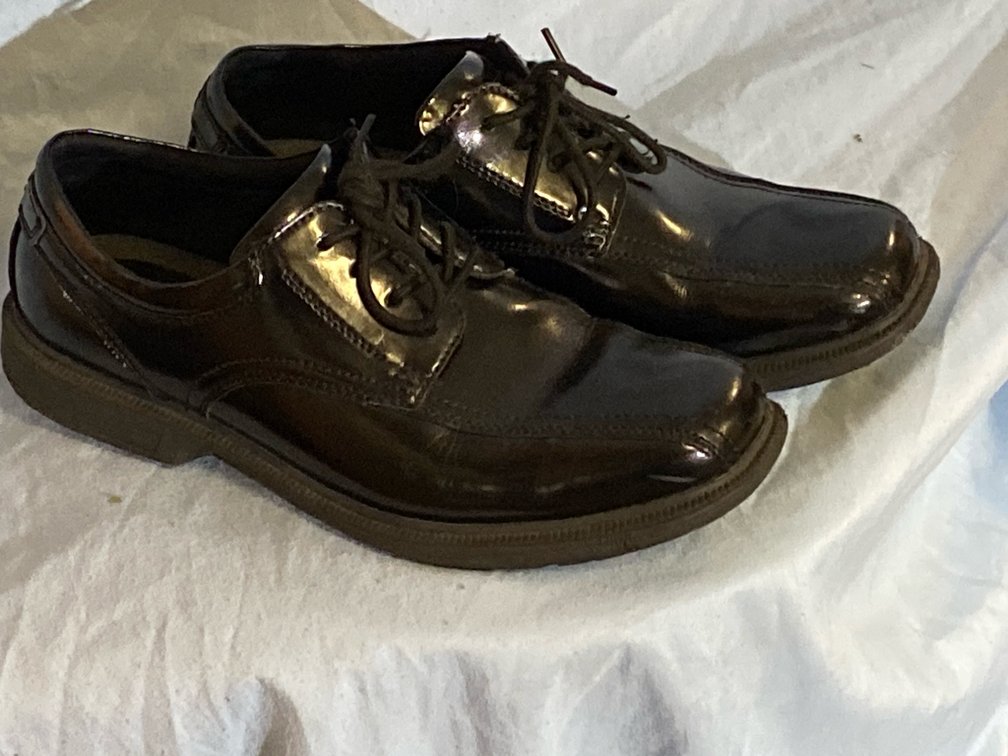 Size 9 Nunn Bush Dress Shoes