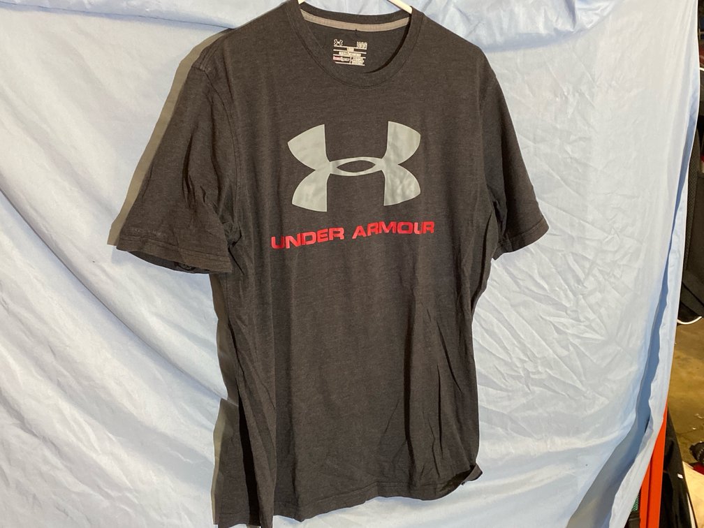 Large Under Armour T Shirt