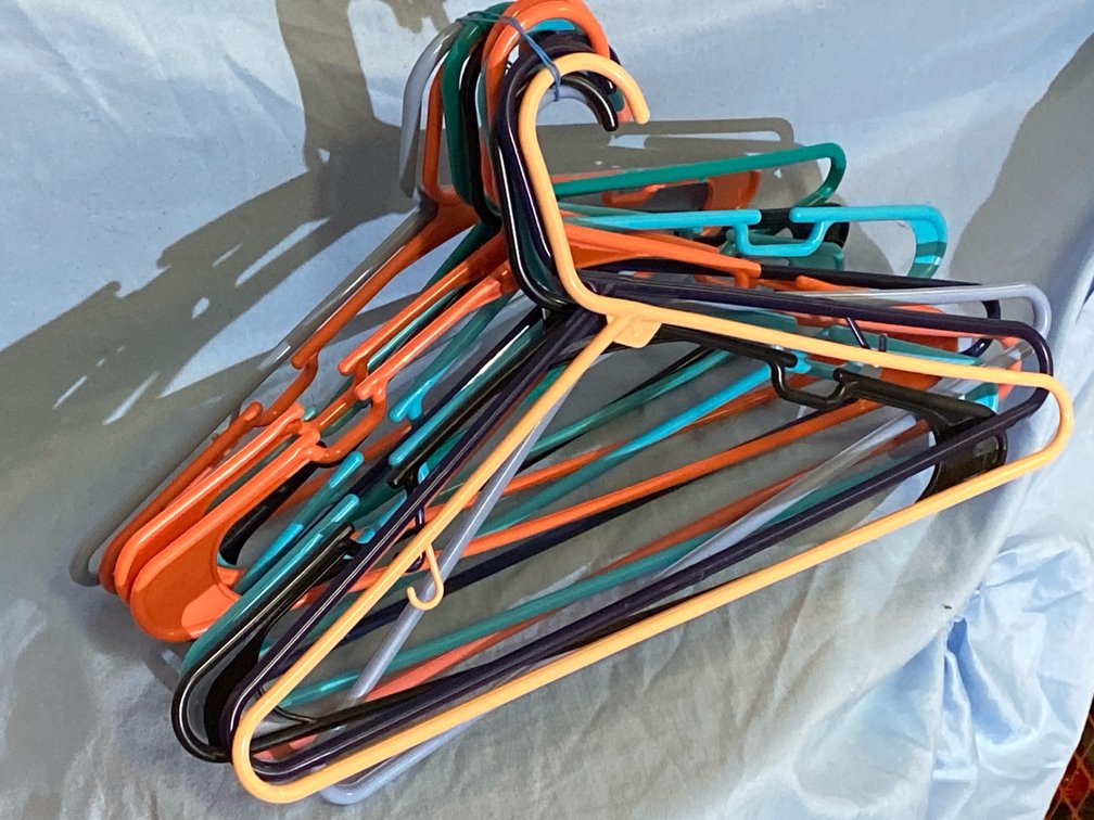 (15) Plastic Hangers