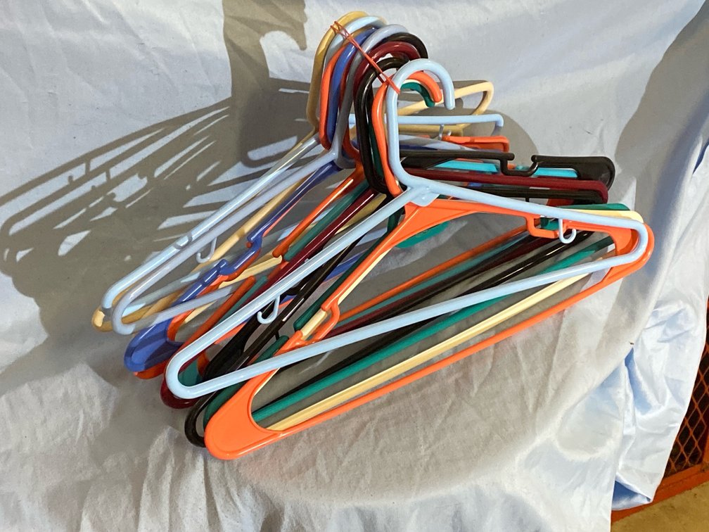 (15) Plastic Hangers