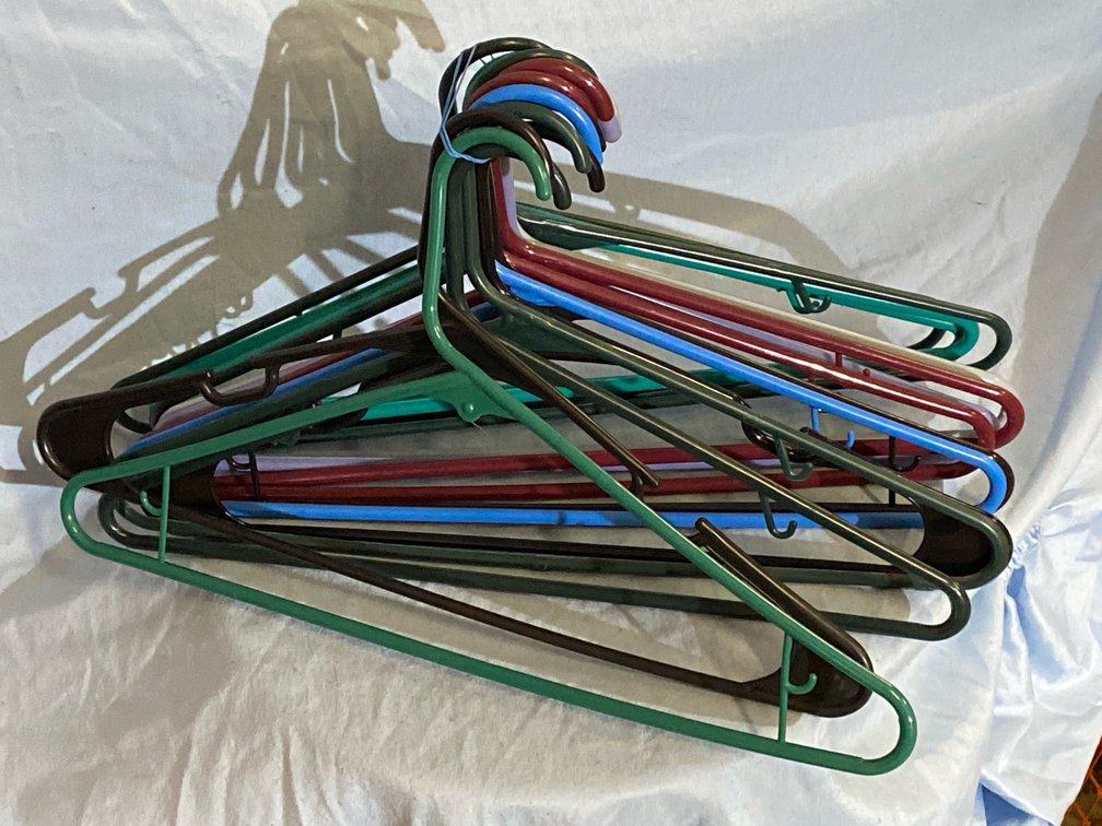 (15) Plastic Hangers