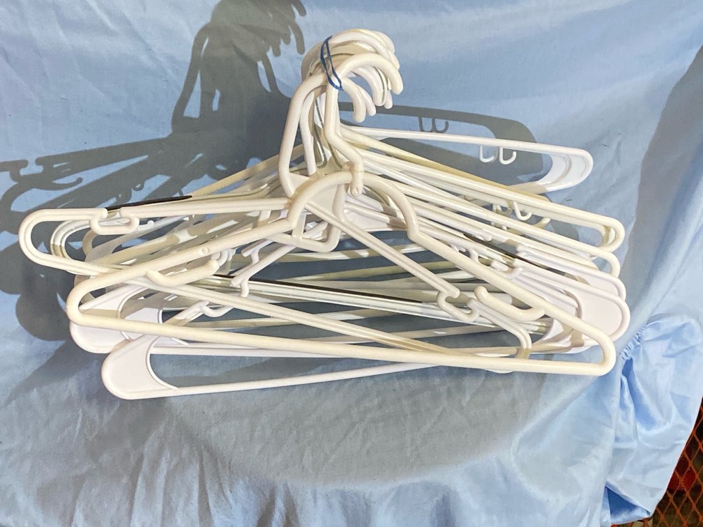 (15) Plastic Hangers