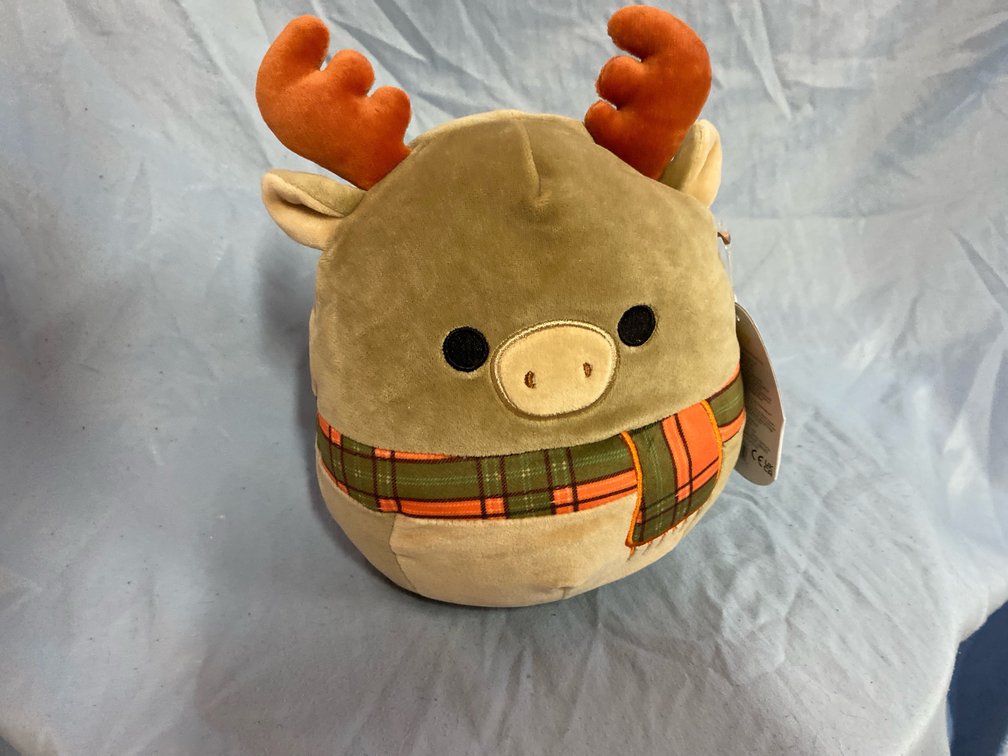 8” Patterson the Moose Squishmallow