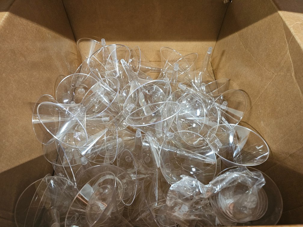 Box of Large Flutes