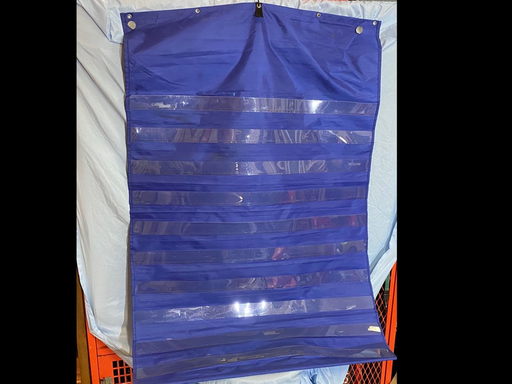 52”x34” Teachers Card Display