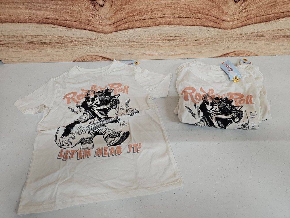 (5) Size 8 Cat & Jack Shirt