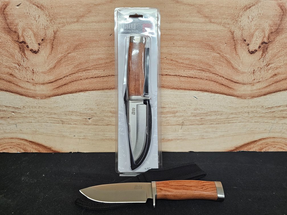 (2) 4.25in Blade Rosewood Handle Hunting Knife