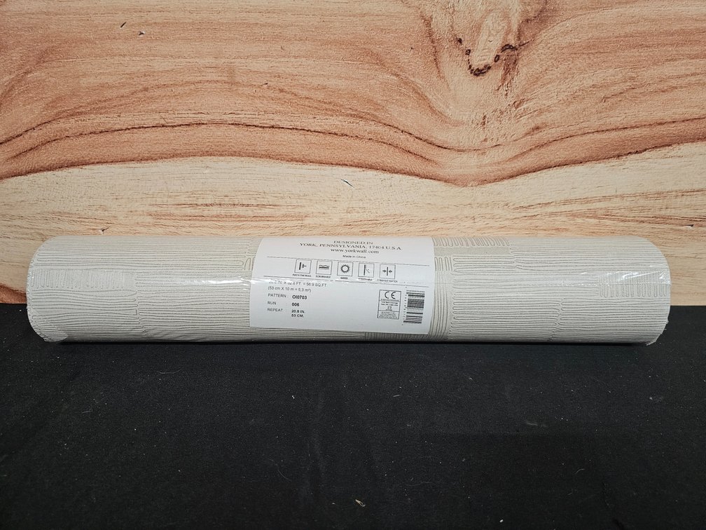 20.8in x 32.8ft Wallpaper 