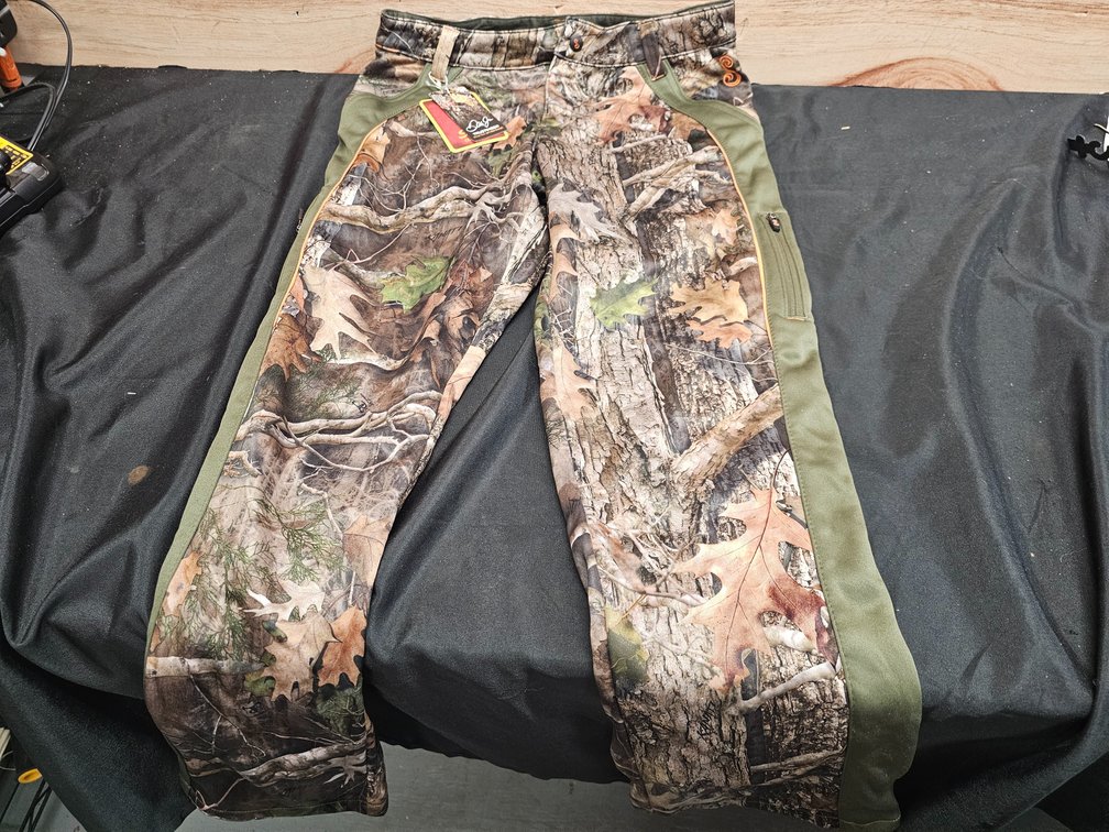 M She Outdoor Camo Pants