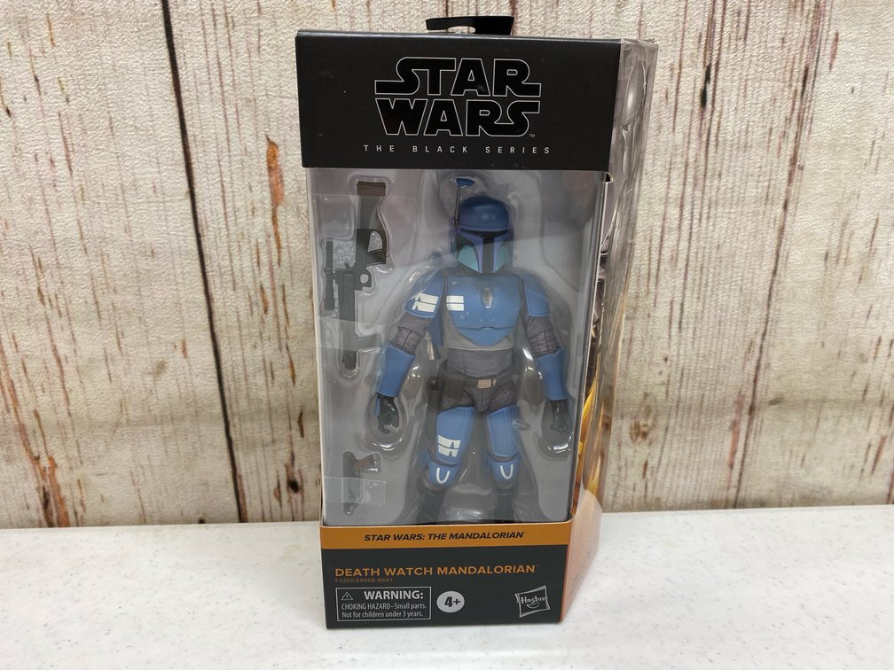 6” Star Wars Figurine: Mandalorian