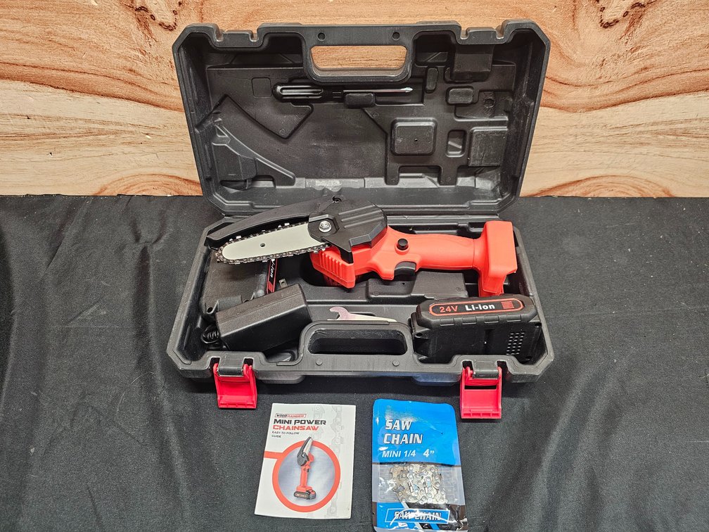 Wood Ranger Mini Power Chainsaw 