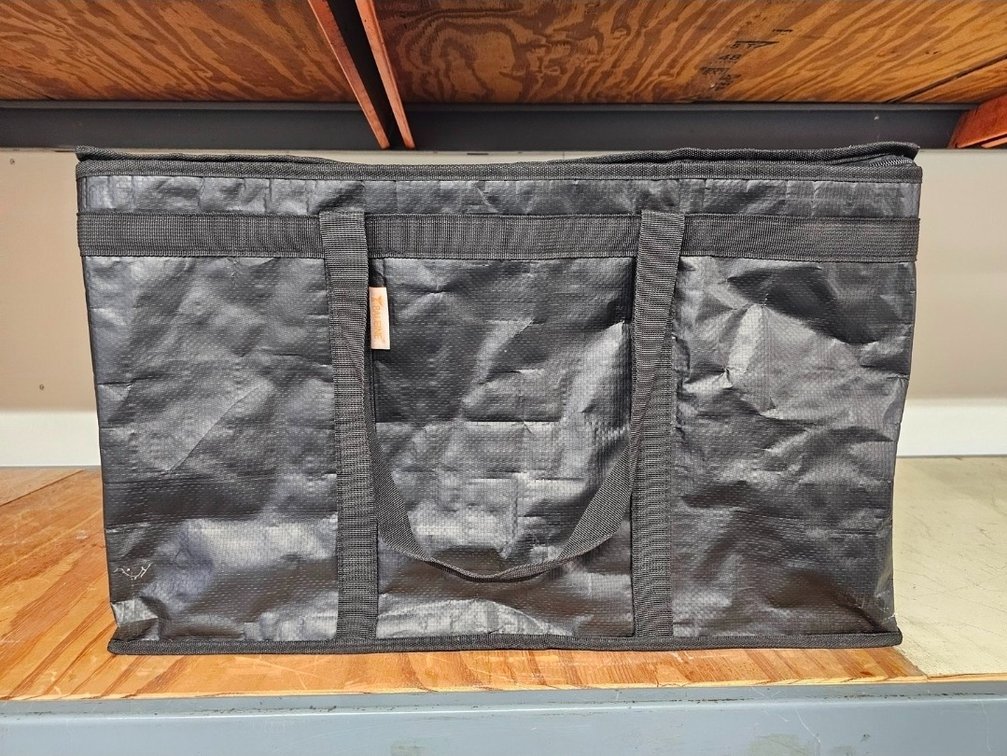 13 1/2in x 23in x 14in Baleine Insulated Food Bag