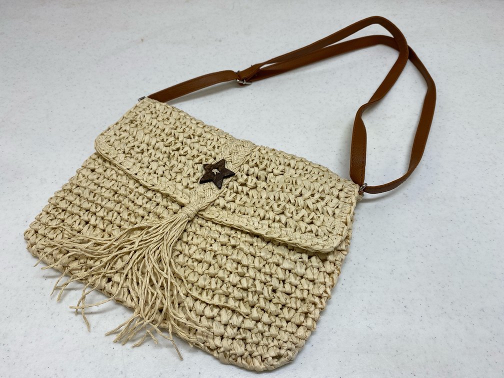 10.5”x8.5” Straw Bag