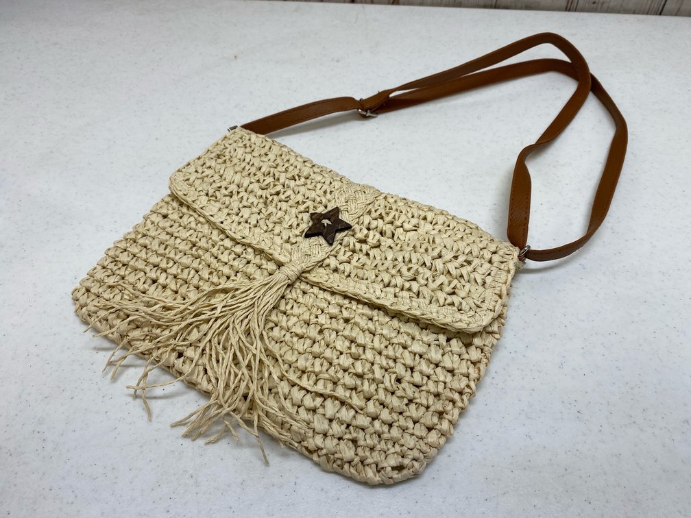 10.5”x8.5” Straw Bag