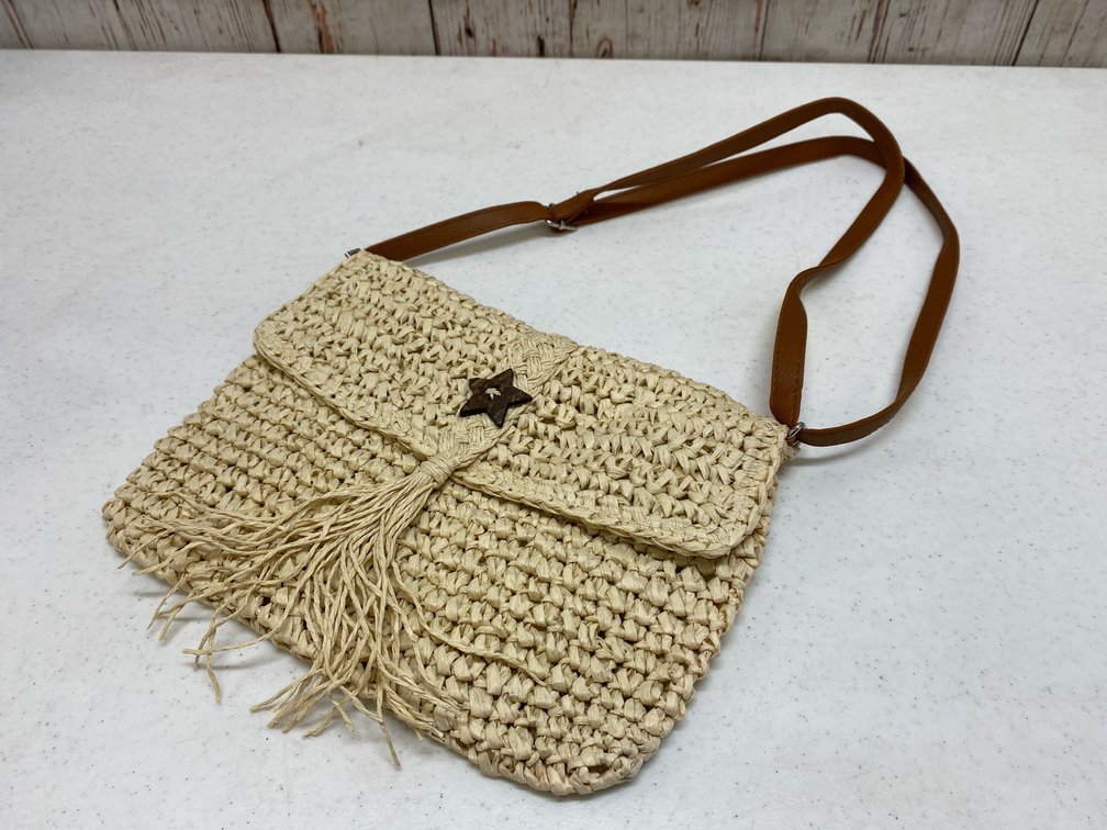 10.5”x8.5” Straw Bag