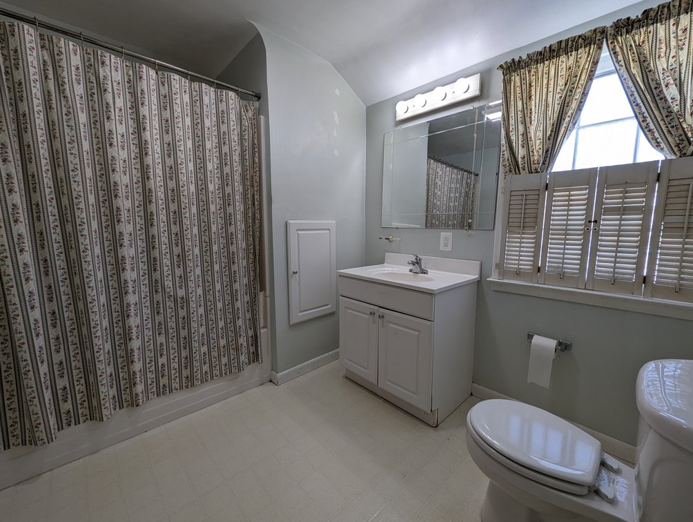 Image for 2 BR, 1.5 BA HOME 2 BR IN-LAW APT/ DET GARAGE ON 1.06 AC