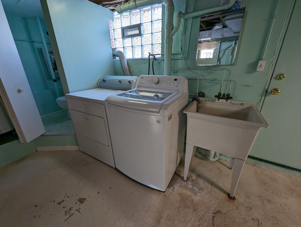 Image for 2 BR, 1.5 BA HOME 2 BR IN-LAW APT/ DET GARAGE ON 1.06 AC
