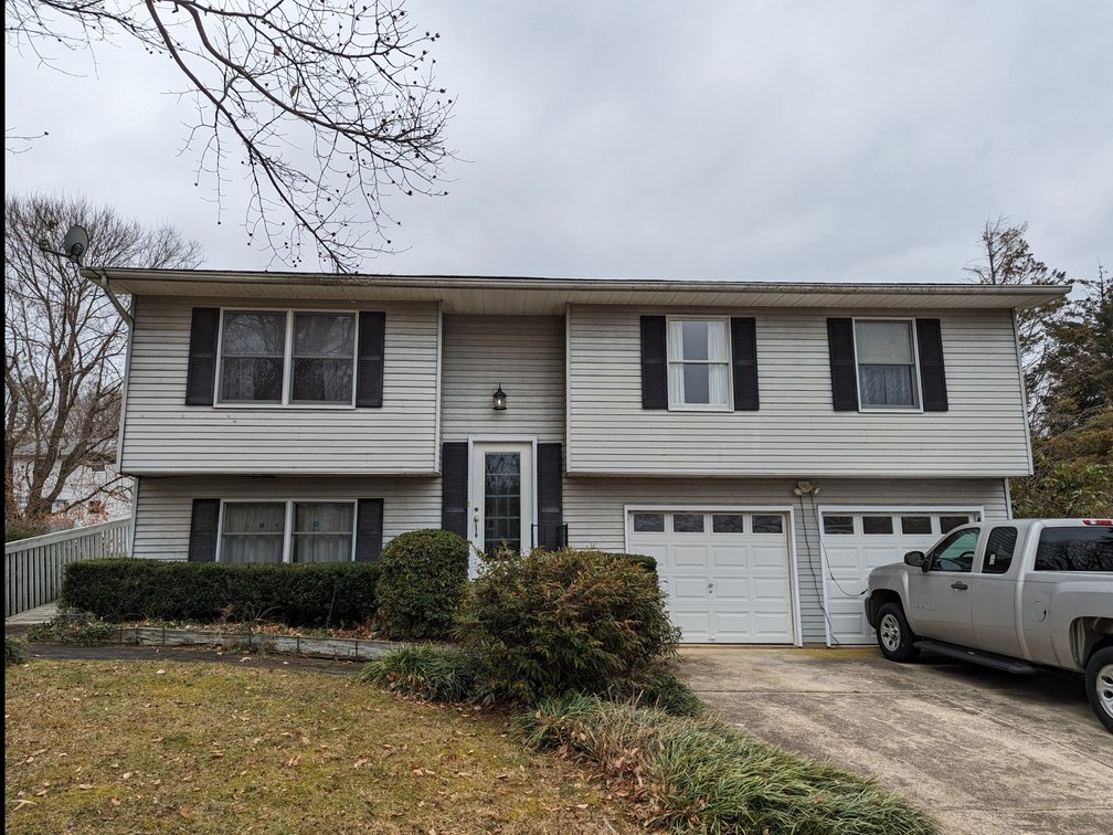 Image for SPACIOUS 3 BR, 2 BA HOME W/ ATT. GARAGE 0.28 +/-  AC