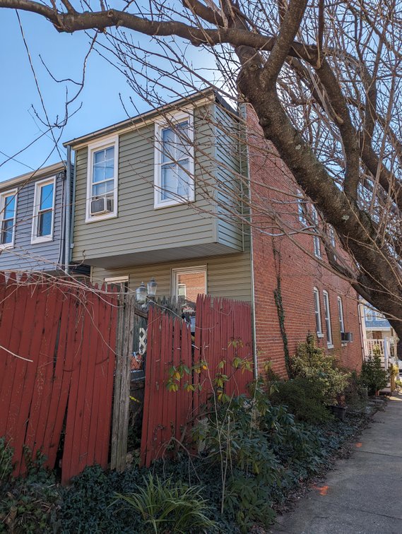 Image for LARGE 3 BR, EOG TOWNHOME